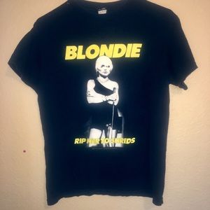 Blondie T-shirt.